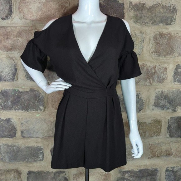 Zara Pants - Zara Basic‎ Black Romper Cold Shoulder Woman's Size XS Short Sleeve V-Neck